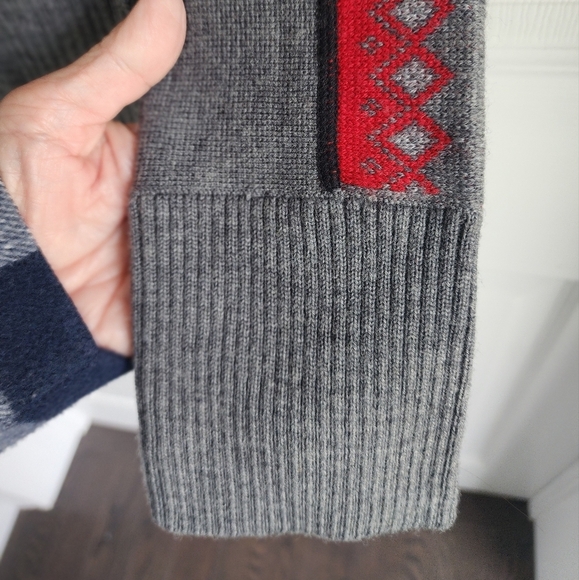 Eddie Bauer Half Zip sweater with Fairisle accents. 100% Merino Wool Size PS - Picture 6 of 6